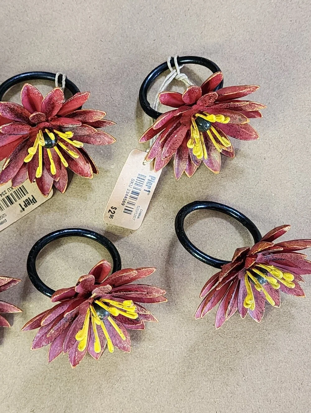 Pier One Flower Napkin Rings (8) Chrysanthemum Red Yellow Black4-nwt 4-used